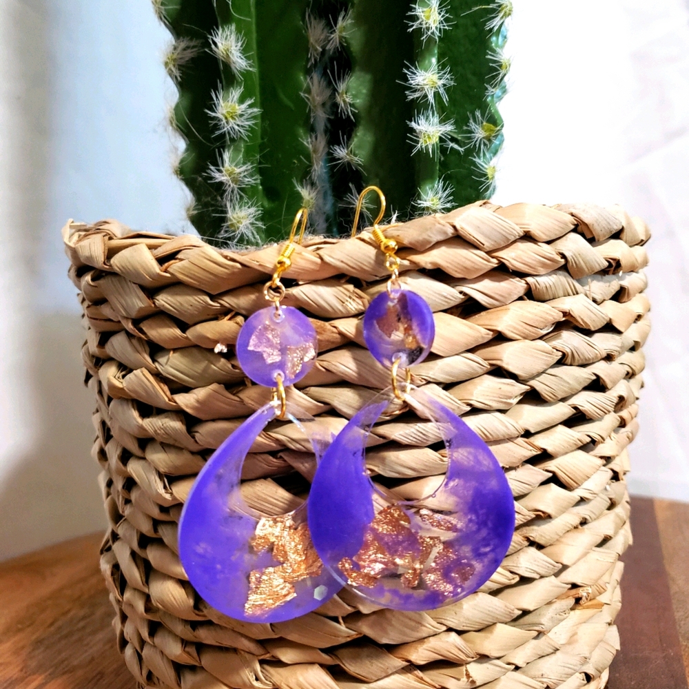 Beautiful resin earrings